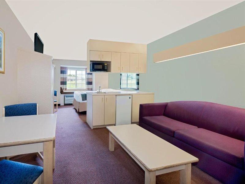 Microtel Inn & Suites By Wyndham Joplin Exterior photo