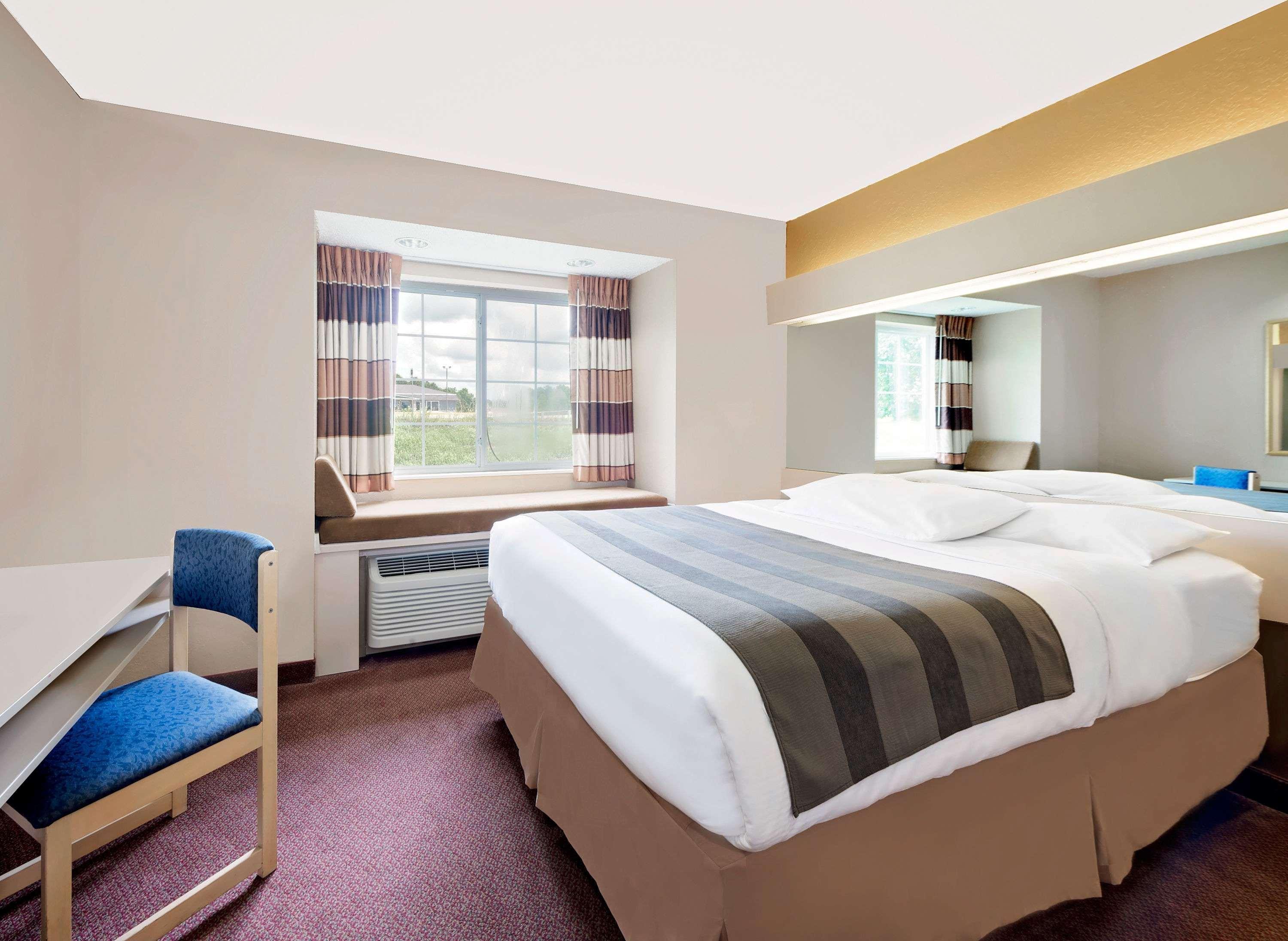Microtel Inn & Suites By Wyndham Joplin Exterior photo