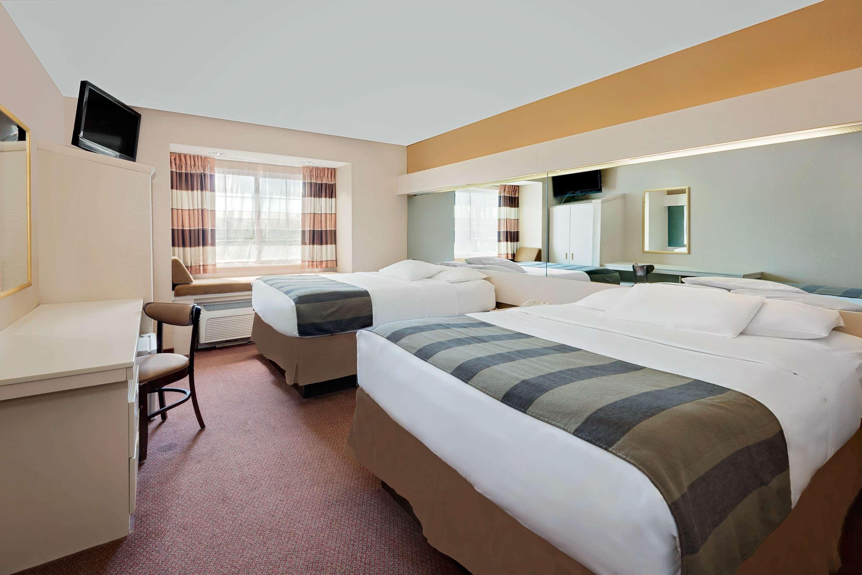 Microtel Inn & Suites By Wyndham Joplin Exterior photo
